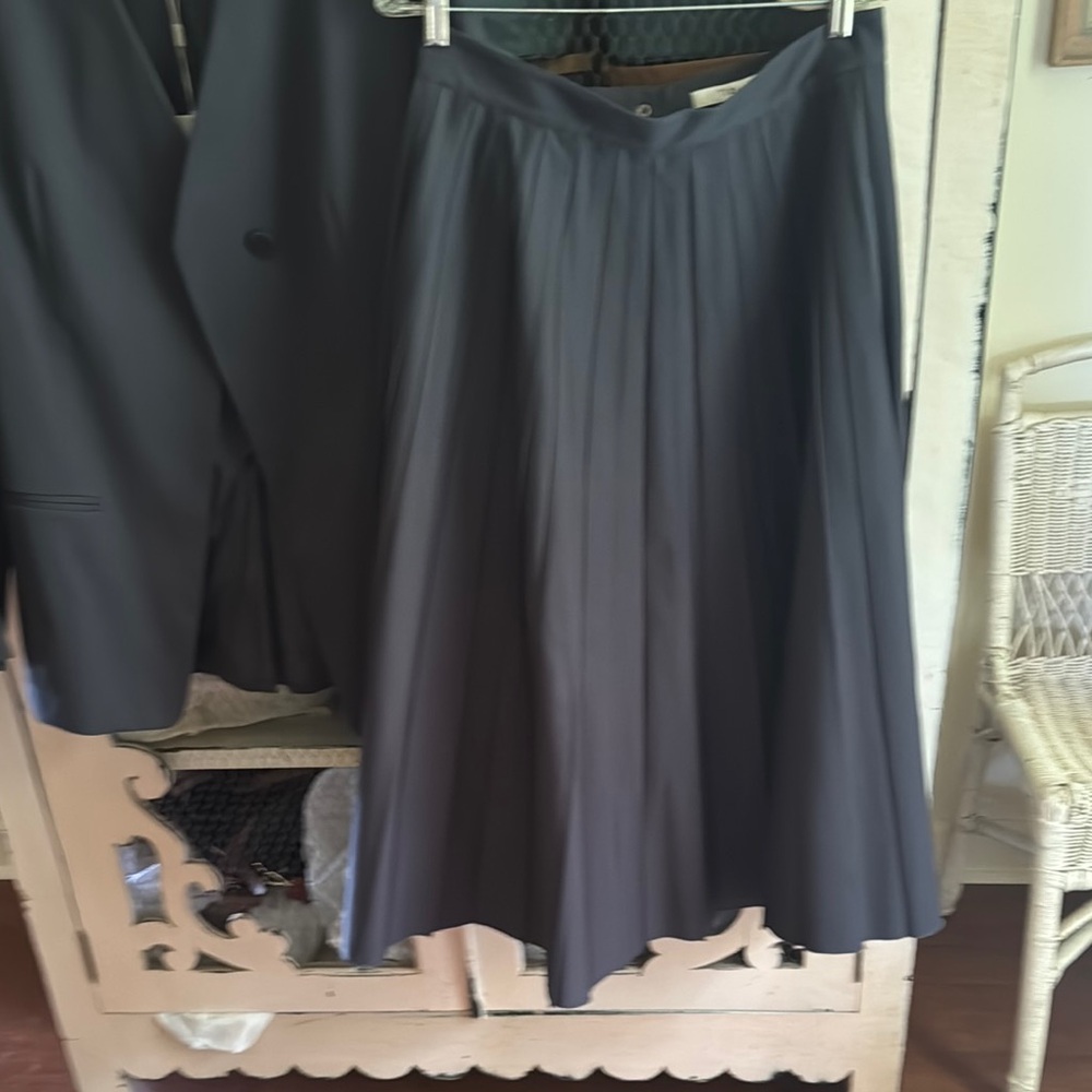 Tibi Oliver tricotine pin tuck skirt, size 10, EUC, $165.
